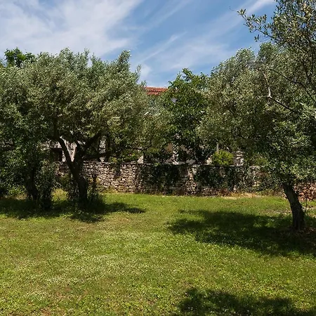 Holiday Kukurin Holiday home